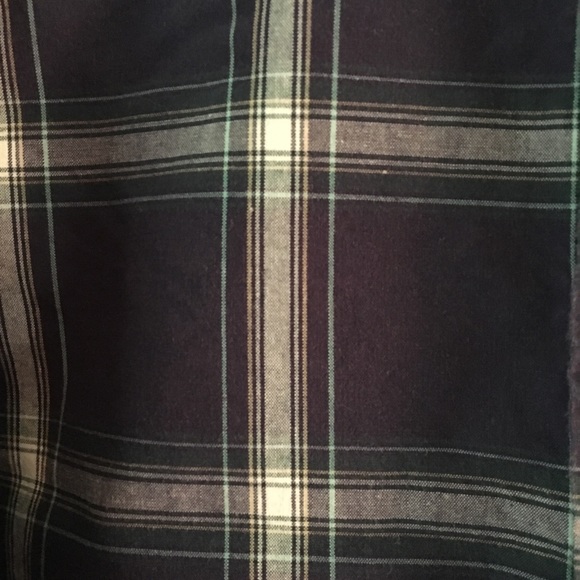 Gymboree. Long sleeve button down shirt. Size 4 - Picture 4 of 5